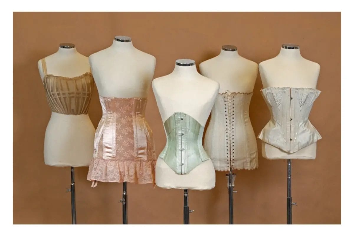 What's the Difference Between a Corset and a Waist Trainer?
